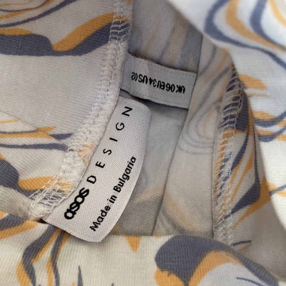 Asos Design marble print mock neck bodysuit - Picture 4 of 5